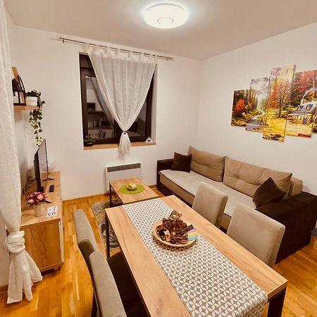 Lux Apartmani Vojinovic ซลาตีบอร์ ภายนอก รูปภาพ