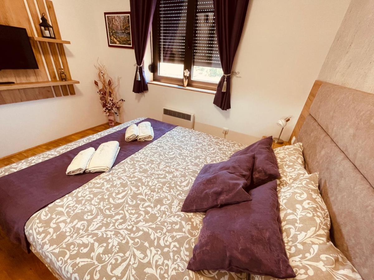 Lux Apartmani Vojinovic ซลาตีบอร์ ภายนอก รูปภาพ